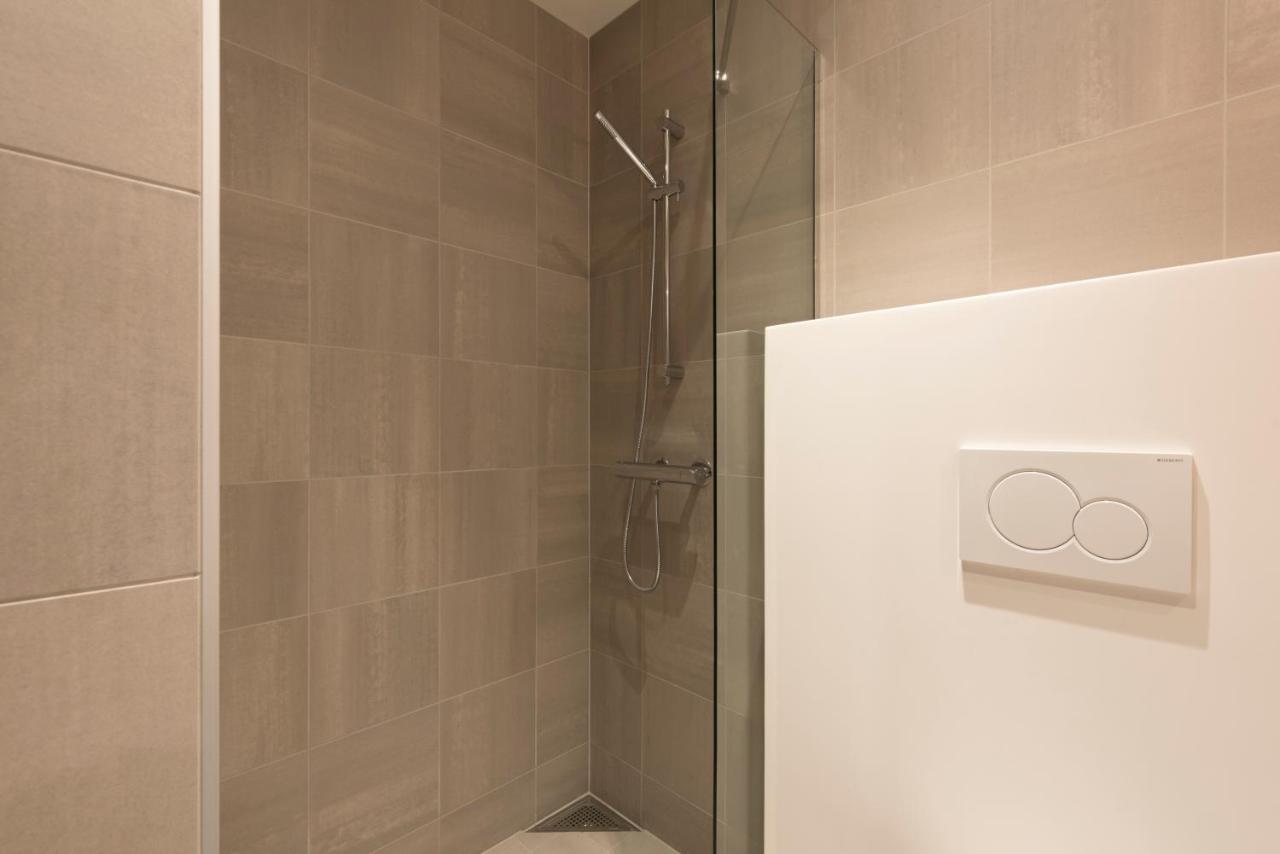 One-Bedroom Apartment,955254685:JPEG